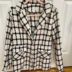 BRAND NEW NEVER WORN POL BLAZER IN SIZE SMALL
